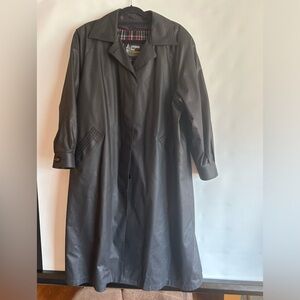LONDON FOG VTG BLACK COATED REMOVABLE PLAID LINING WOMAN TRENCHCOAT SIZE 16/16.5